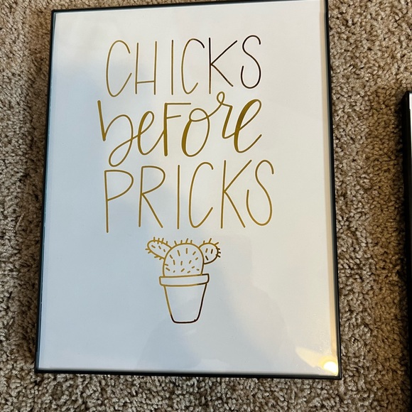 ❌DONATED❌ Set of 2 Pictures - Picture 3 of 4